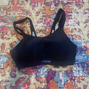 Skyrokan sports bra